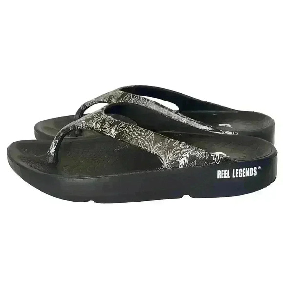 Reel Legends Women’s Caymen Flip Flops Black With White Print Size Womans SZ 7 - Picture 1 of 9